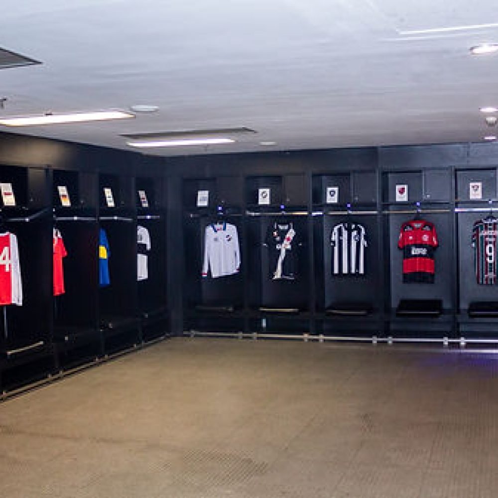 7f4c19_b12638433921468687e4fd1af33d45be~mv2